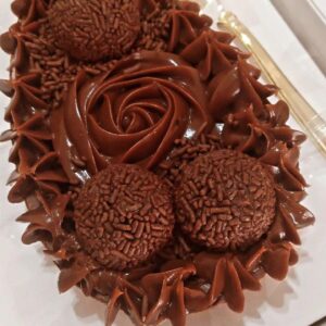 Ovo de Colher - Brigadeiro ao Leite