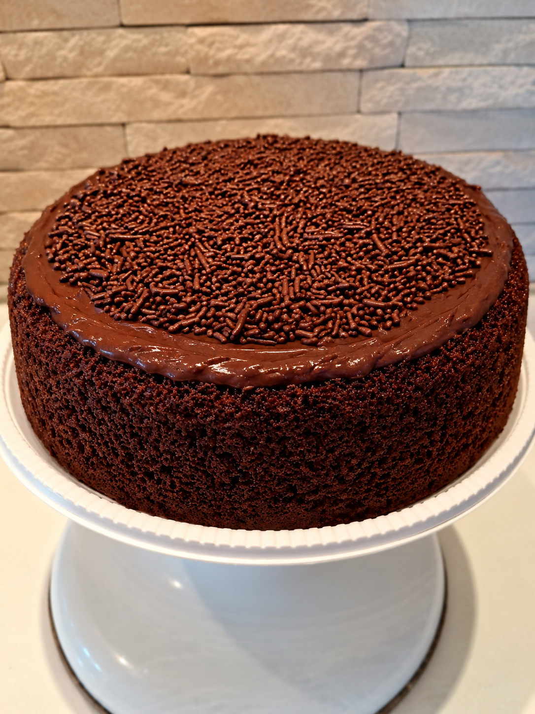 Bolo Piscininha Artesanal de Chocolate com Brigadeiro - Médio