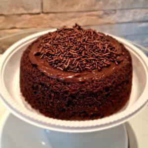 Bolo Piscininha Artesanal de Chocolate com Brigadeiro - Pequeno